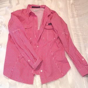 Columbia PFG magenta fishing shirt